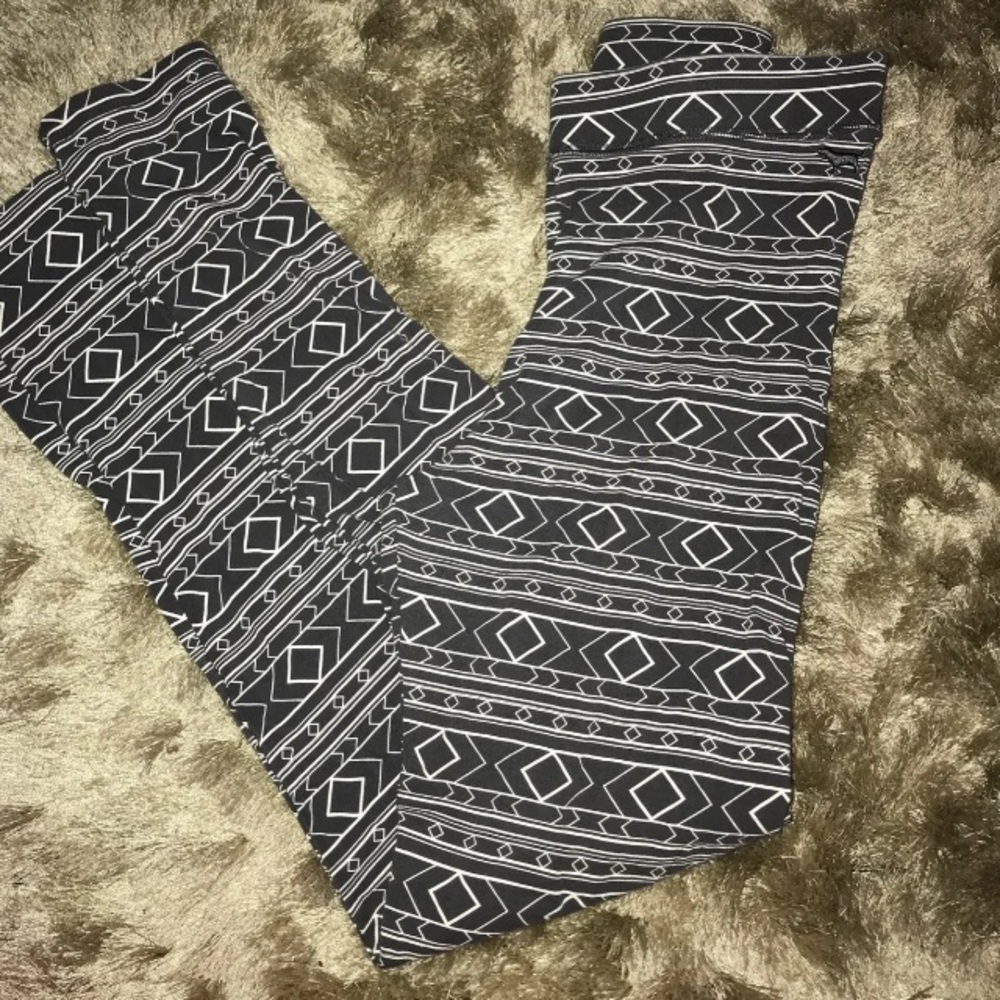VS Pink leggings